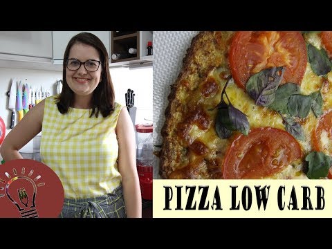 PIZZA COM MASSA DE COUVE-FLOR LOW CARB | Feita com apenas 2 ingredientes