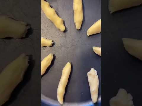 Biscoito de côco Low carb. Lembrando que temos Live dia 28/04 as 19 horas espero você na live