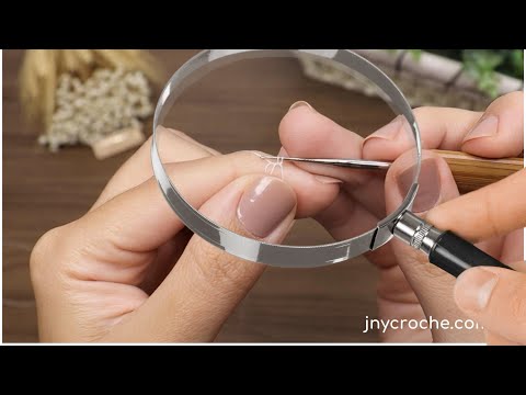 Crochetando com A MENOR AGULHA e MENOR LINHA de crochê | Veja o resultado da MENOR FLOR DE CROCHÊ