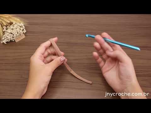 Como segurar o fio e a agulha na hora de fazer crochê? | Especial de crochê com Fio de Malha